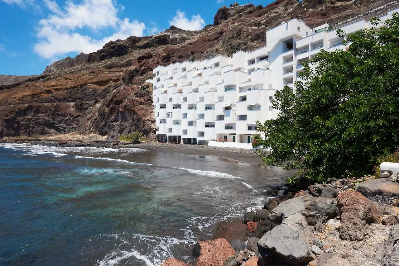 Heavenly Apartment On The Frontbeach
